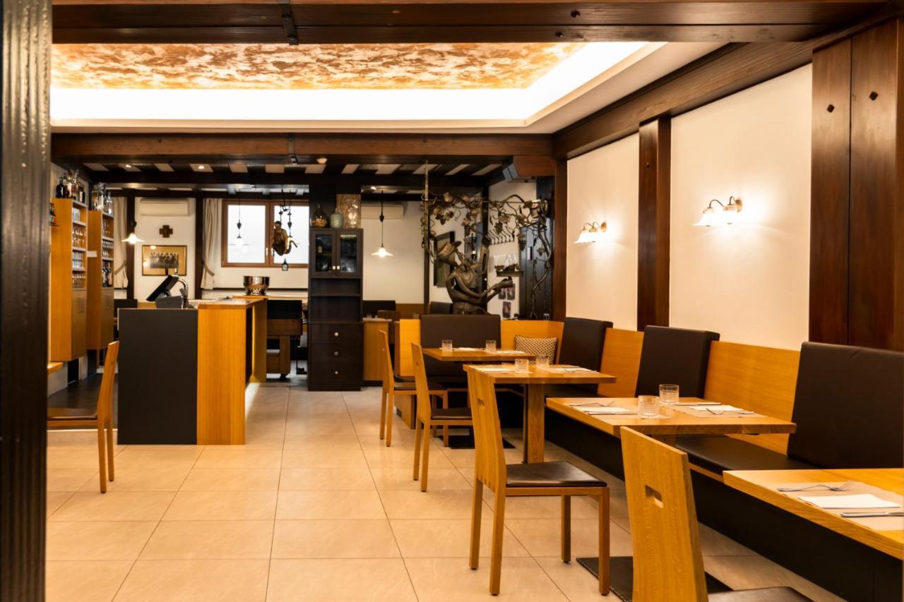 Feichter Hotel & Bistro Bolzano Luaran gambar