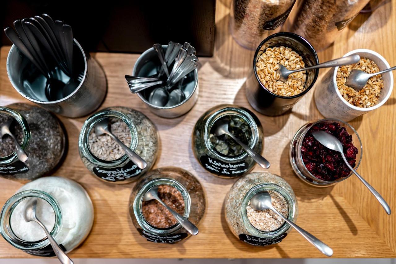 Feichter Hotel & Bistro Bolzano Luaran gambar