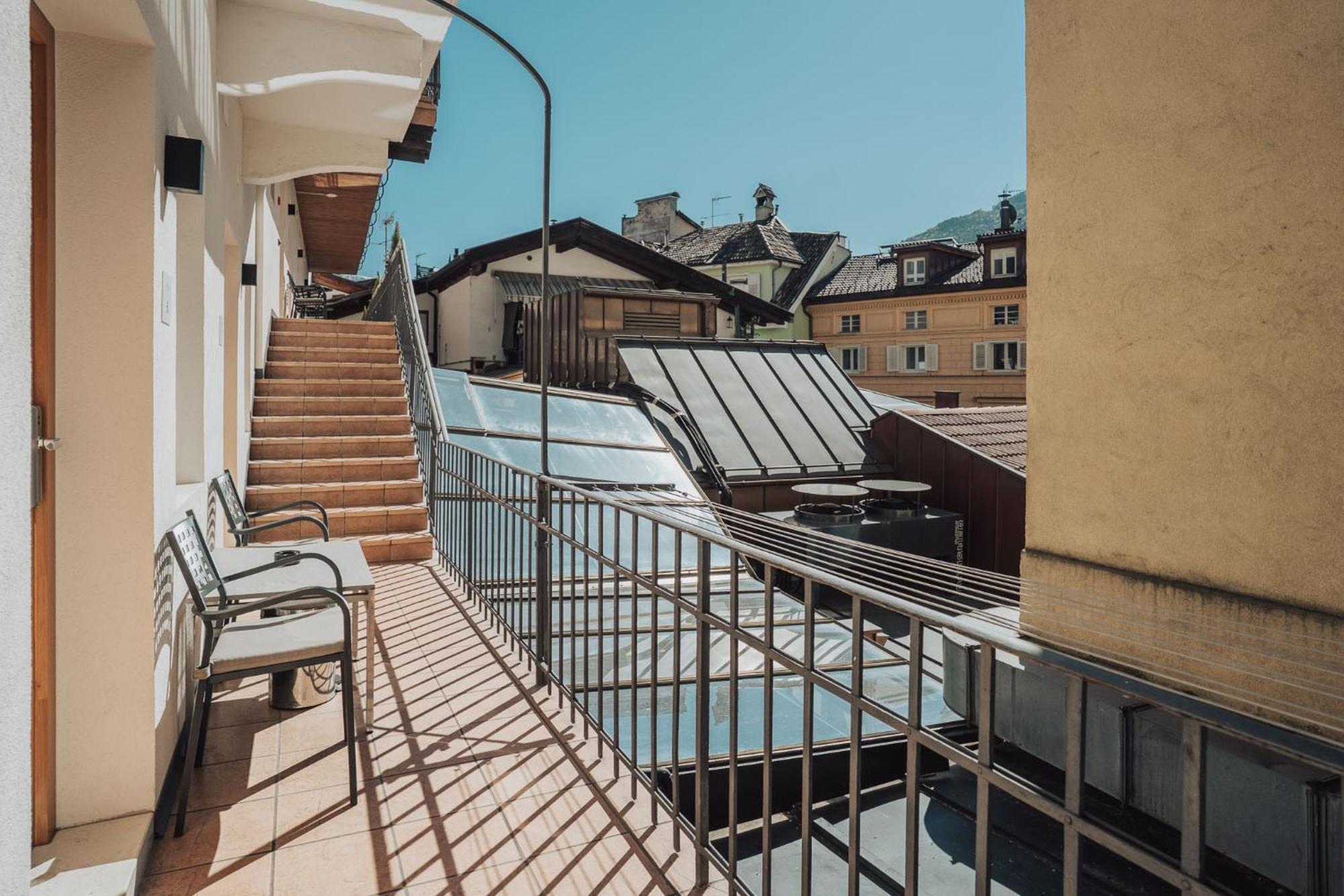 Feichter Hotel & Bistro Bolzano Luaran gambar