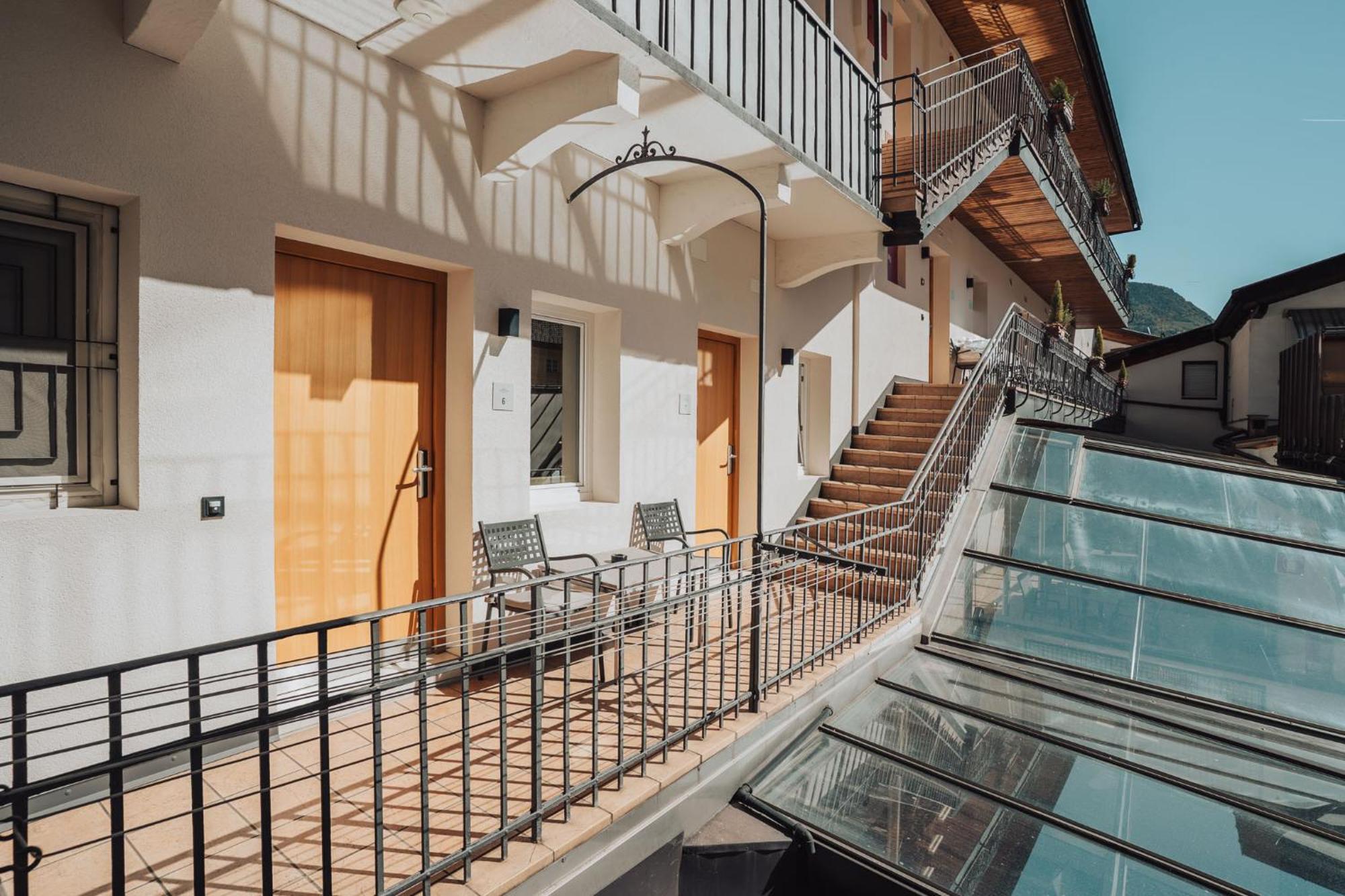 Feichter Hotel & Bistro Bolzano Bilik gambar